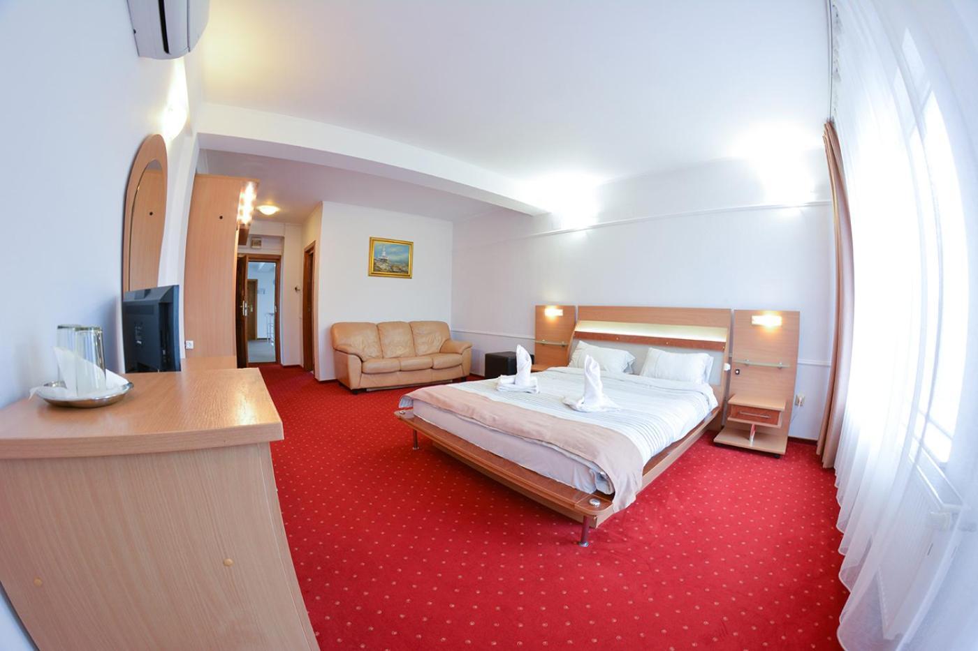 Pensiune Valentina Hotell Râmnicu Vâlcea Eksteriør bilde